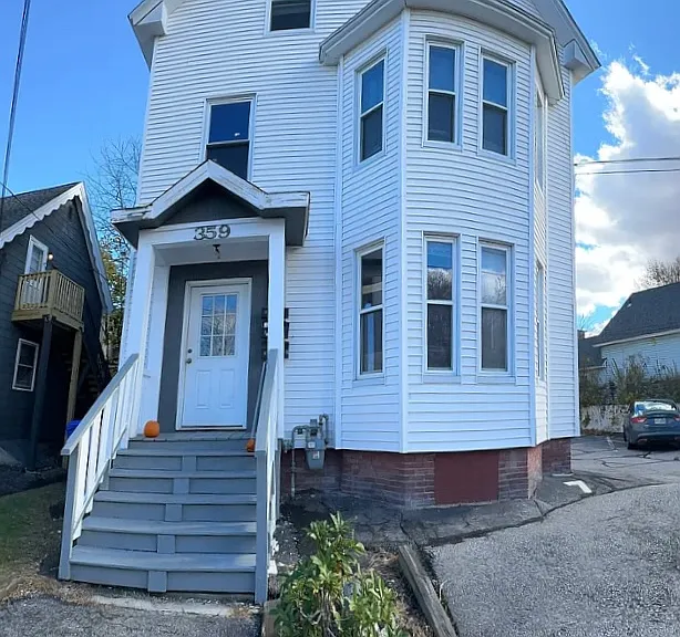 359 Belmont St #3 — Photo 41