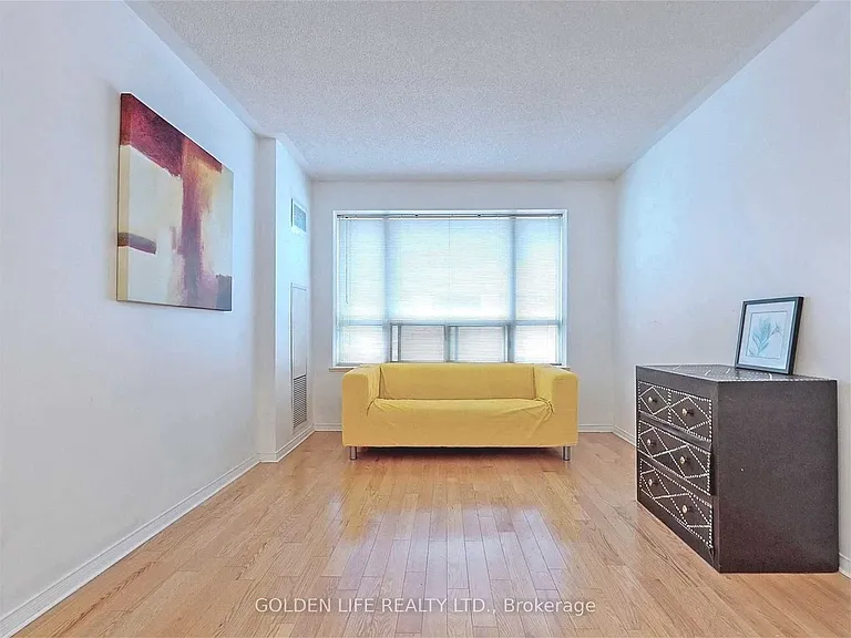 889 Bay St #205 — Photo 7