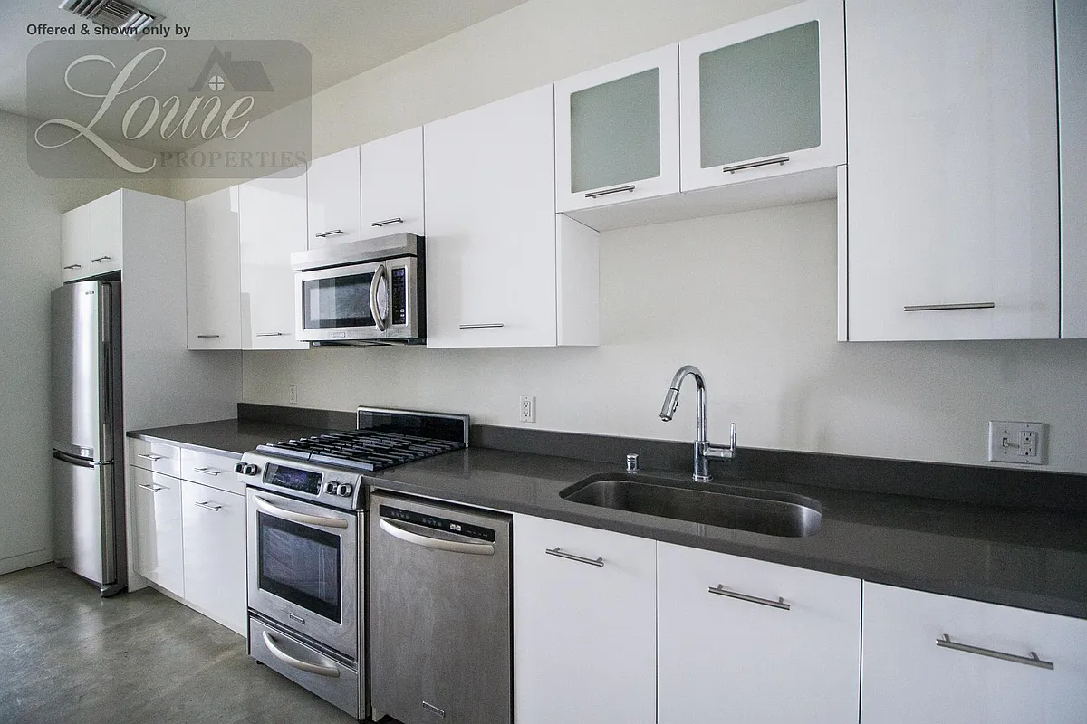 Building Photo - 238 S Arroyo Pkwy #319
