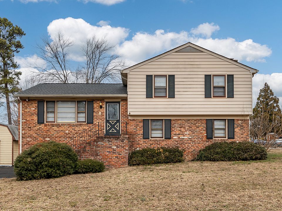 1st image of 7938 Colony Dr