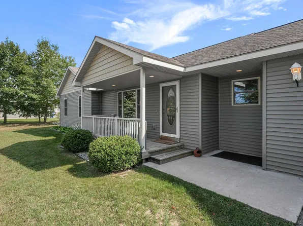 6279 Jeffrey Pl, Grawn, MI 49637