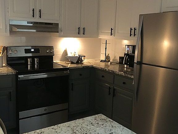 3rd image of 1859 Shore Dr S APT 303