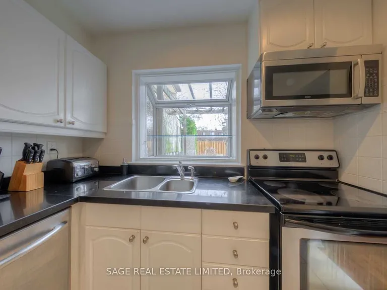 230 Balliol St #MAIN — Photo 6