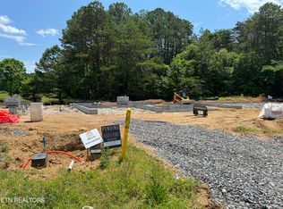 1906 Melton Meadows Dr, Maryville, TN 37803