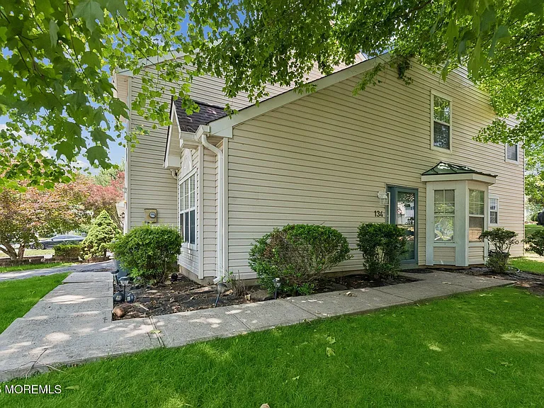 134 Rumford Way — Photo 3