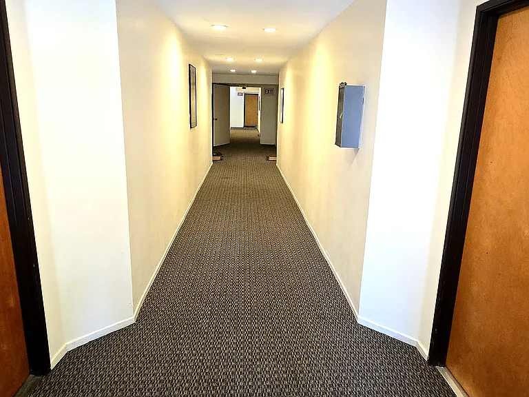 2251 Crenshaw Blvd #1 — Photo 13