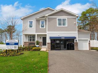 4 Plunder Ave, Barnegat, NJ 08005