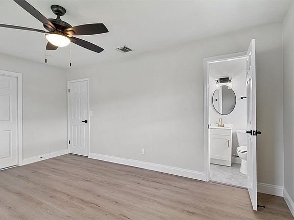 3rd image of 707C Florida Ave