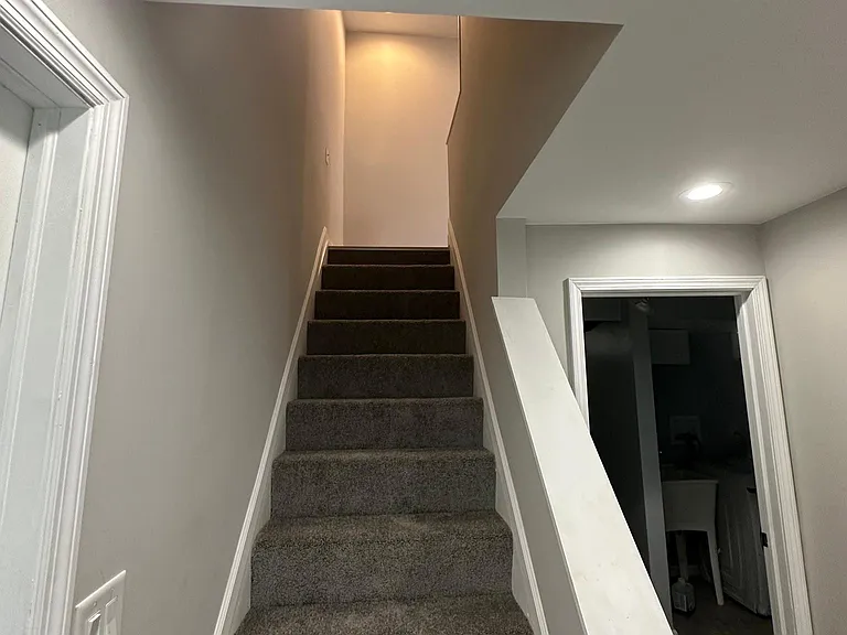 2827 Astoria Ave — Photo 19