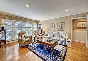 3rd image of 7932 Nardian Way