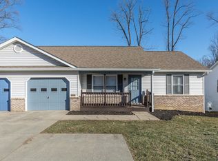 1063 Forest View Dr N, Ellettsville, IN 47429