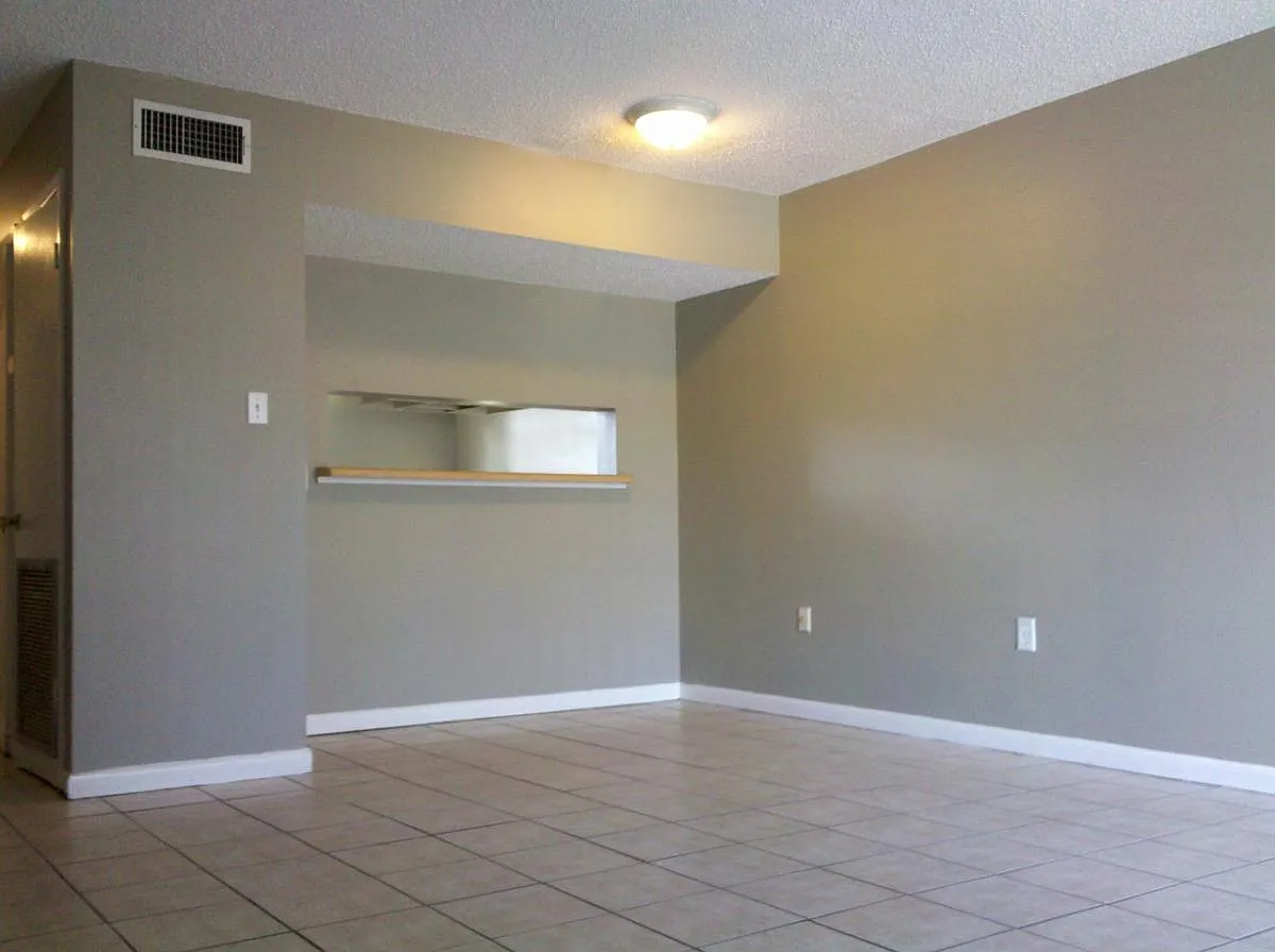 Kelli Townhouse — Photo 4