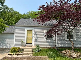 275 Edgevale Rd, Columbus, OH 43209