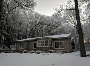 7336 Pine Bay Dr NE, Comstock Park, MI 49321