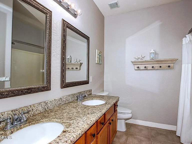 12651 W Blackstone Ln — Photo 18
