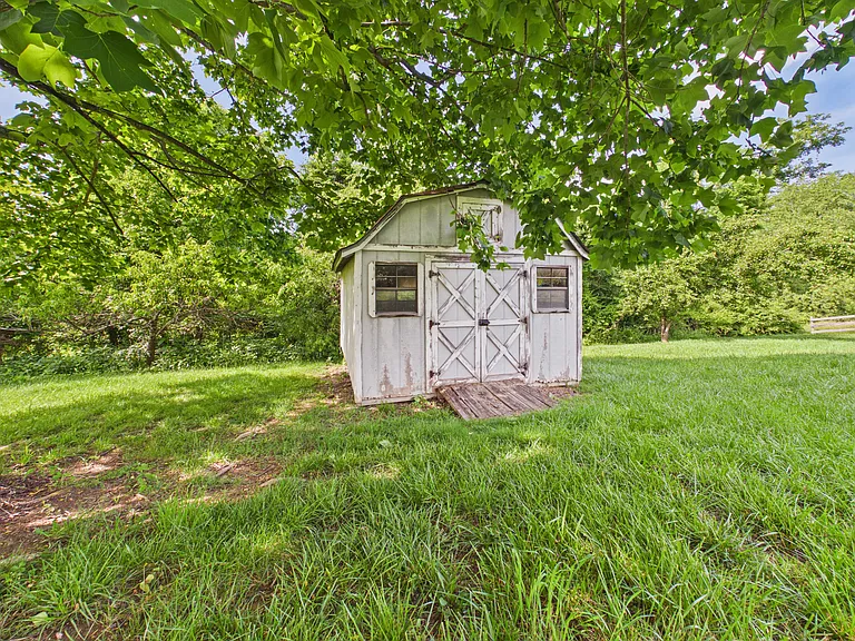 3954 Crabapple Rd — Photo 4