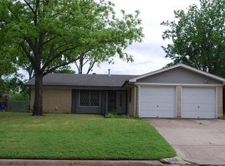 821 Kelley Dr, Everman, TX 76140