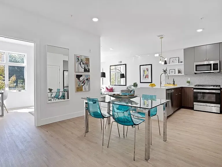 276 Duncan Ave #2 — Photo 7