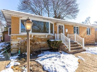 9213 Mason Ave, Morton Grove, IL 60053