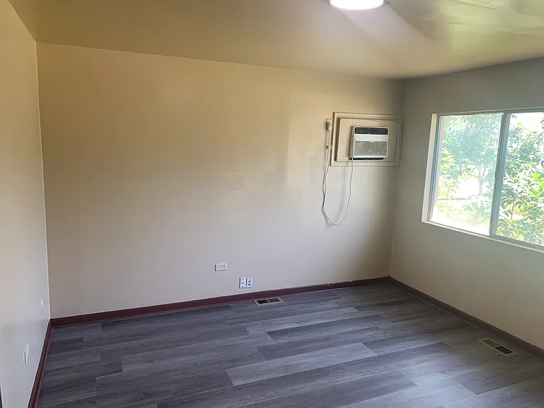 802 Mackinaw Ave #F — Photo 8