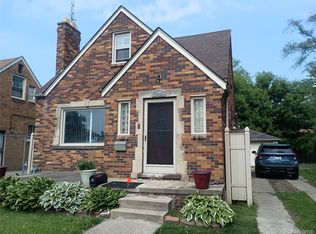 19490 Hubbell St, Detroit, MI 48235