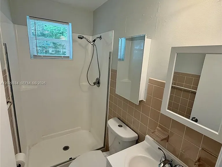 3021 NE 21st Ter #1 — Photo 12