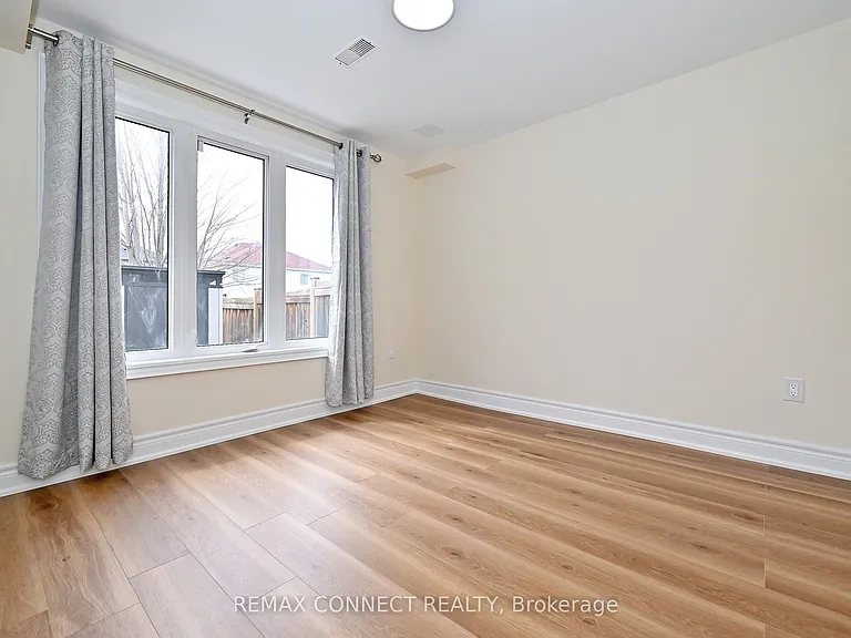 1788 Shelburne St — Photo 23