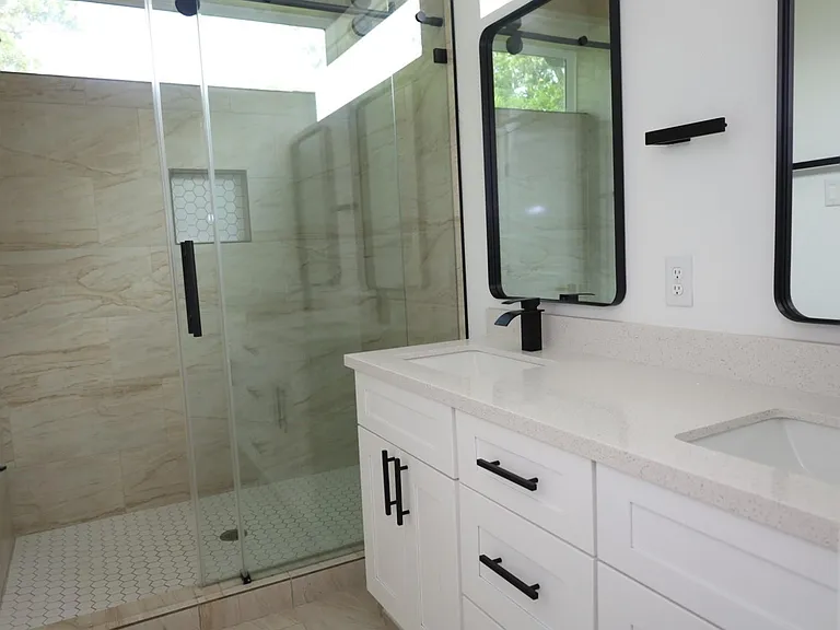 6614 Foster St — Photo 10
