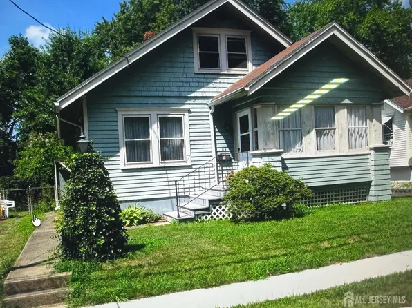 103 Hutchinson St, Hightstown, NJ 08520