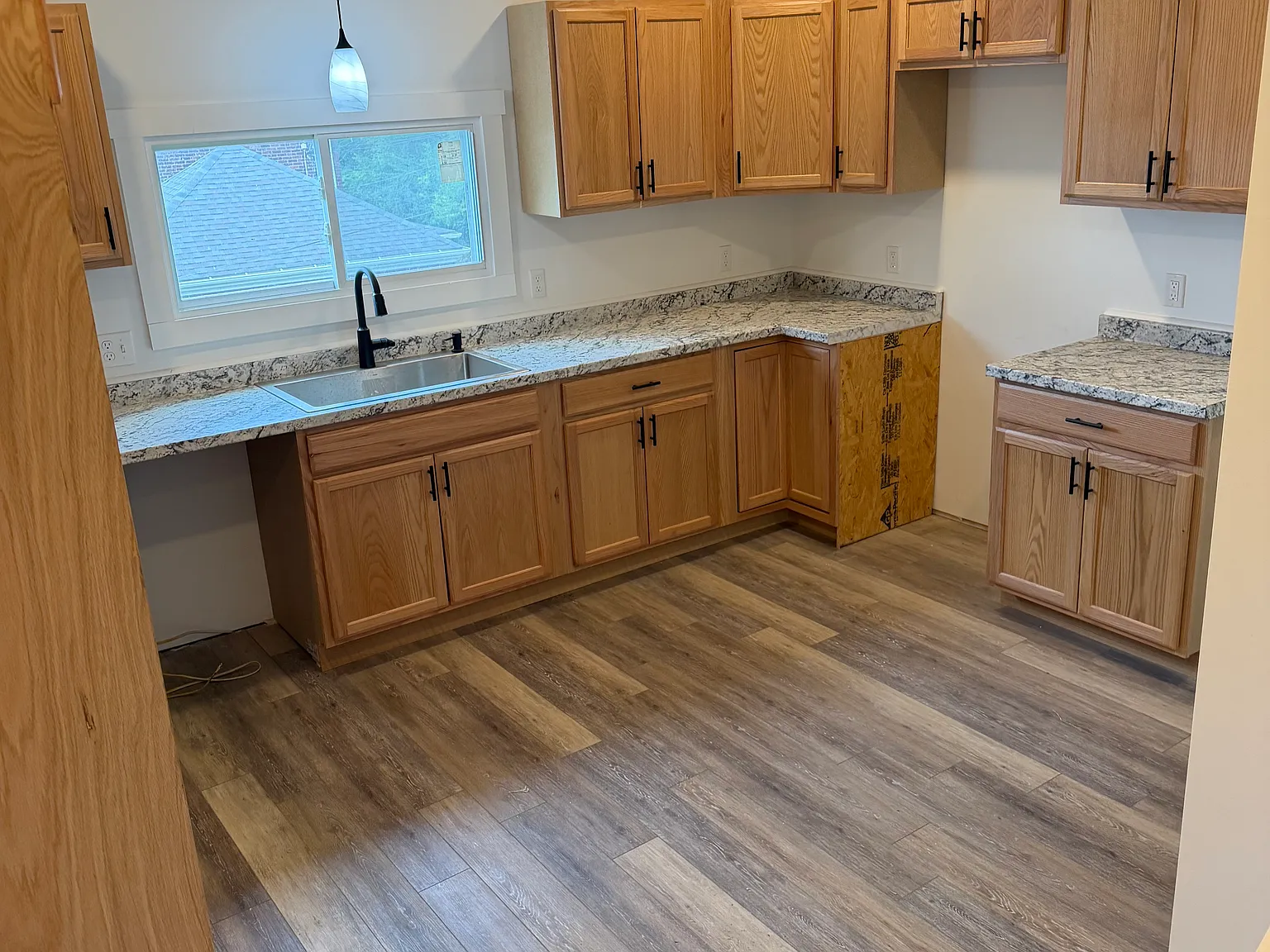 2 bed, 1200 sqft, $1,395 — Photo 2