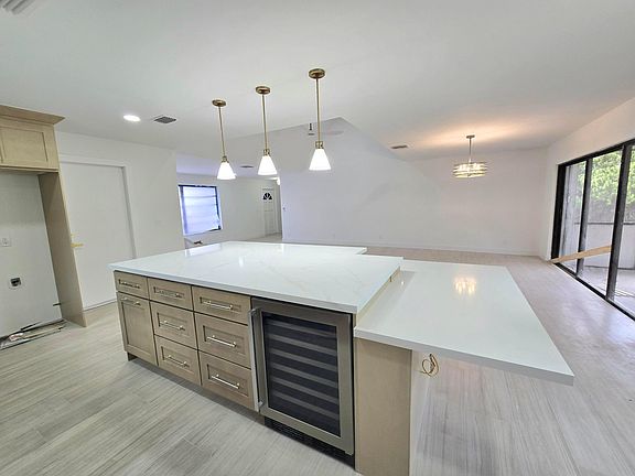 4th image of 5137 Oak Hill Road