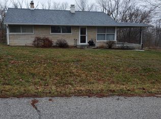 206 Donna Dr, Aurora, IN 47001