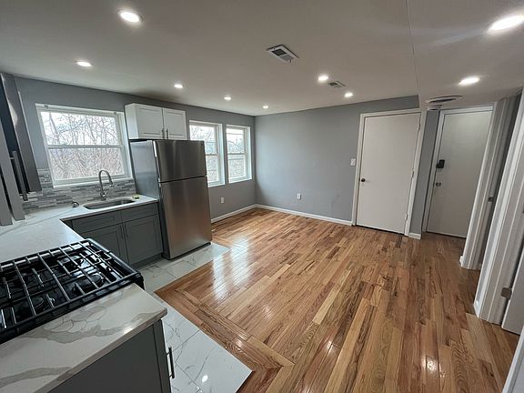2nd image of 85 Hillside Ave Unit 1A