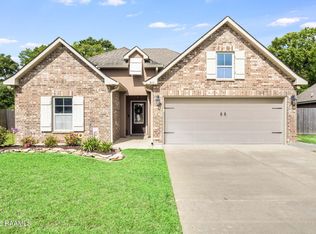 310 Rocky Ridge St, Youngsville, LA 70592