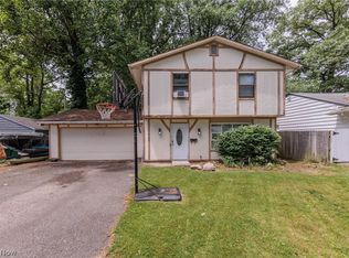 6498 Iroquois Trl, Mentor, OH 44060