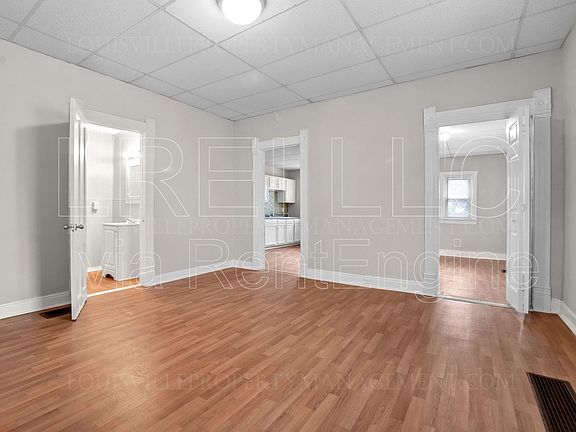 4th image of 435 Amy Ave
