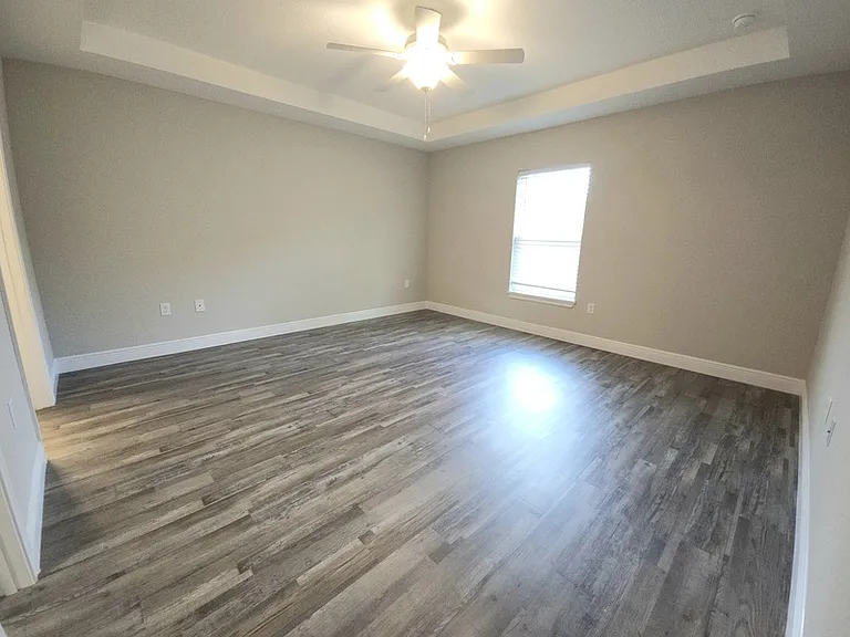 106 Oak Cir — Photo 8