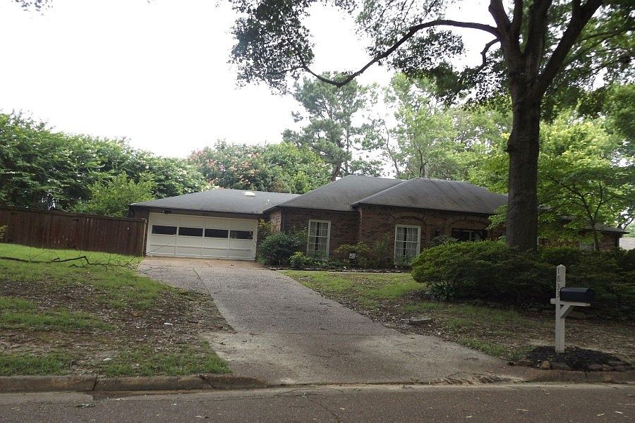 1st image of 1833 Greensprings Ln