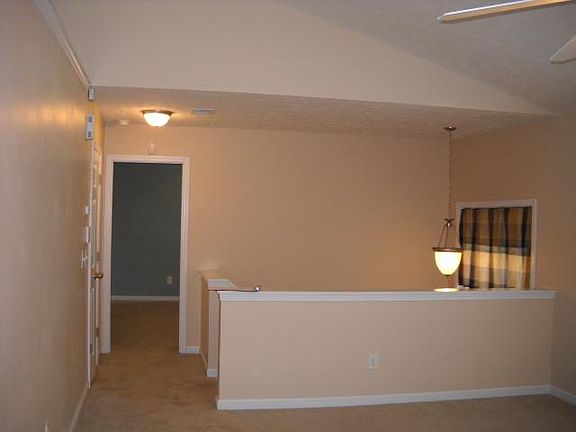 5th image of 3017 Dotti Dr