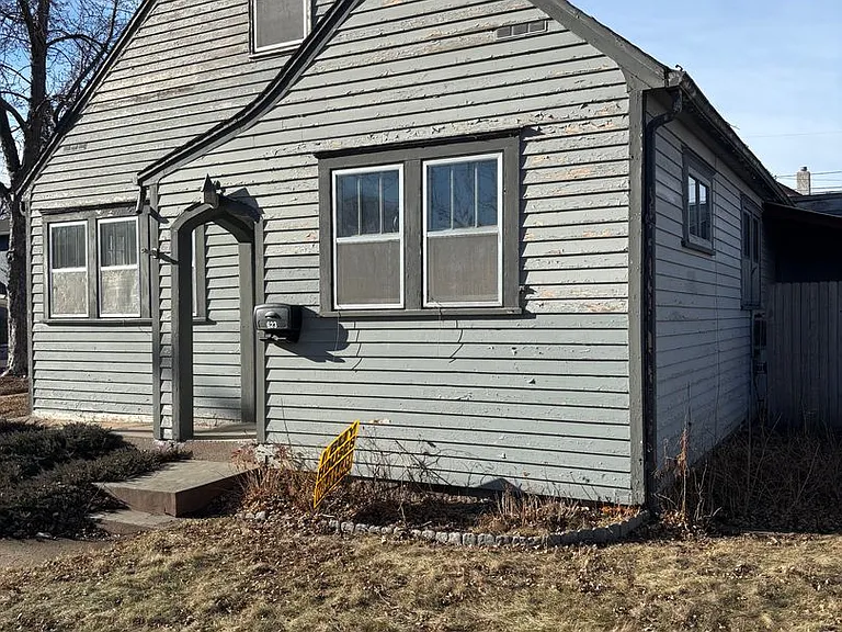 623 S Willow Ave — Photo 1