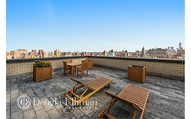 Sold by Douglas Elliman | media 15