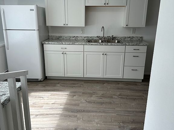 2nd image of 2530 Goldhill Rd #9