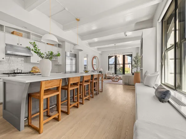 30 Main Street image 3 of 22