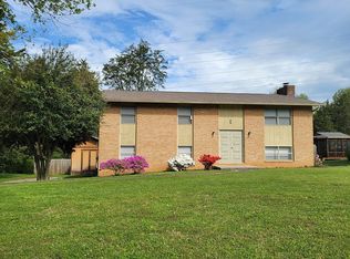 8325 Santa Fe Trl, Knoxville, TN 37919