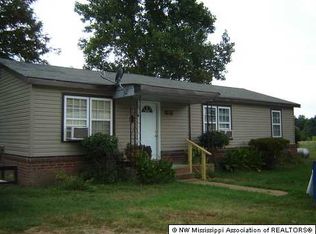 497 Barr Rd, Coldwater, MS 38618