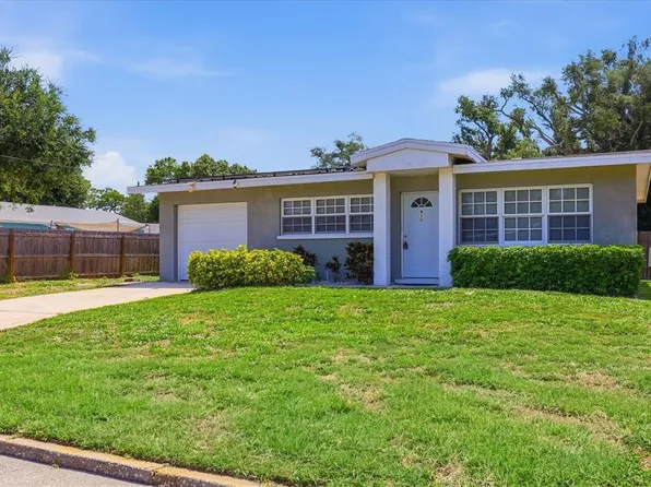 910 16th Ave W, Ruskin, FL 34221