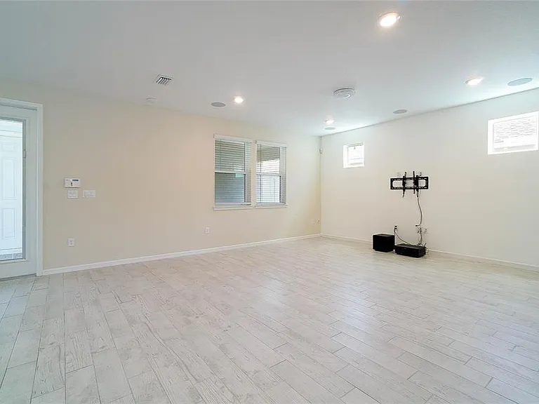 6570 Rover Way — Photo 9