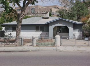 1004 Edith Blvd NE, Albuquerque, NM 87102
