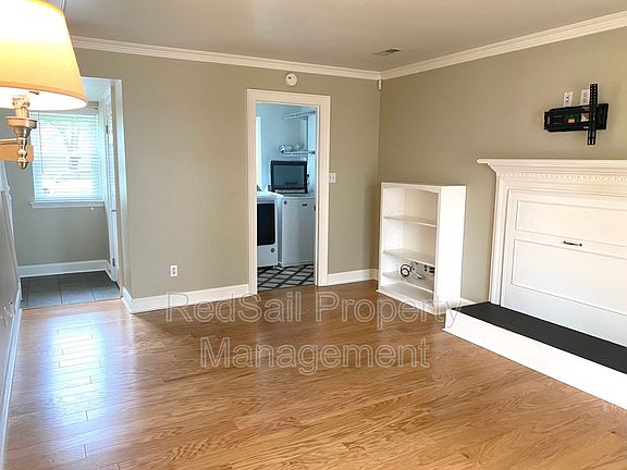5th image of 531 Great Park Dr