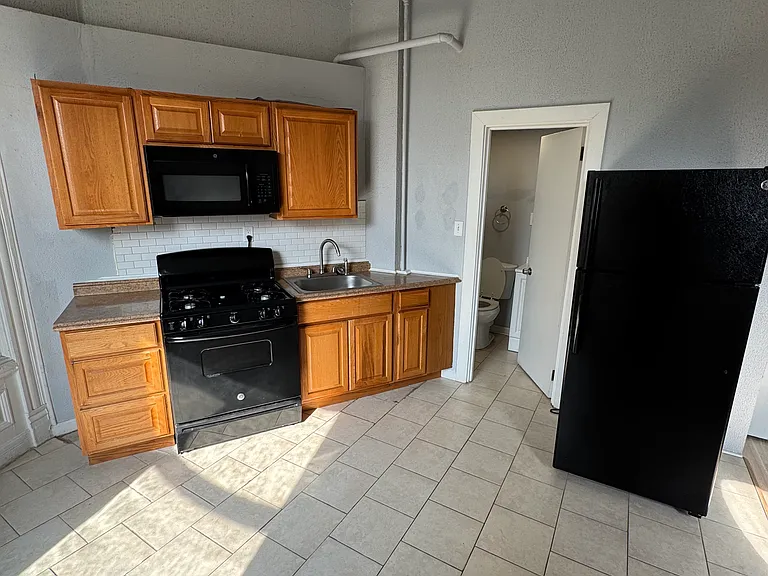 3532 California Ave #201 — Photo 4